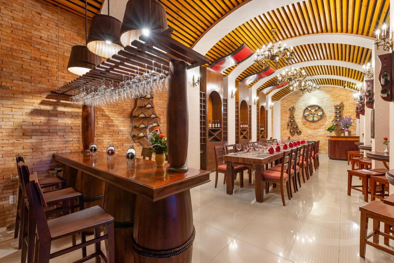 Anh Phat Resort Tinh Gia Exteriör bild
